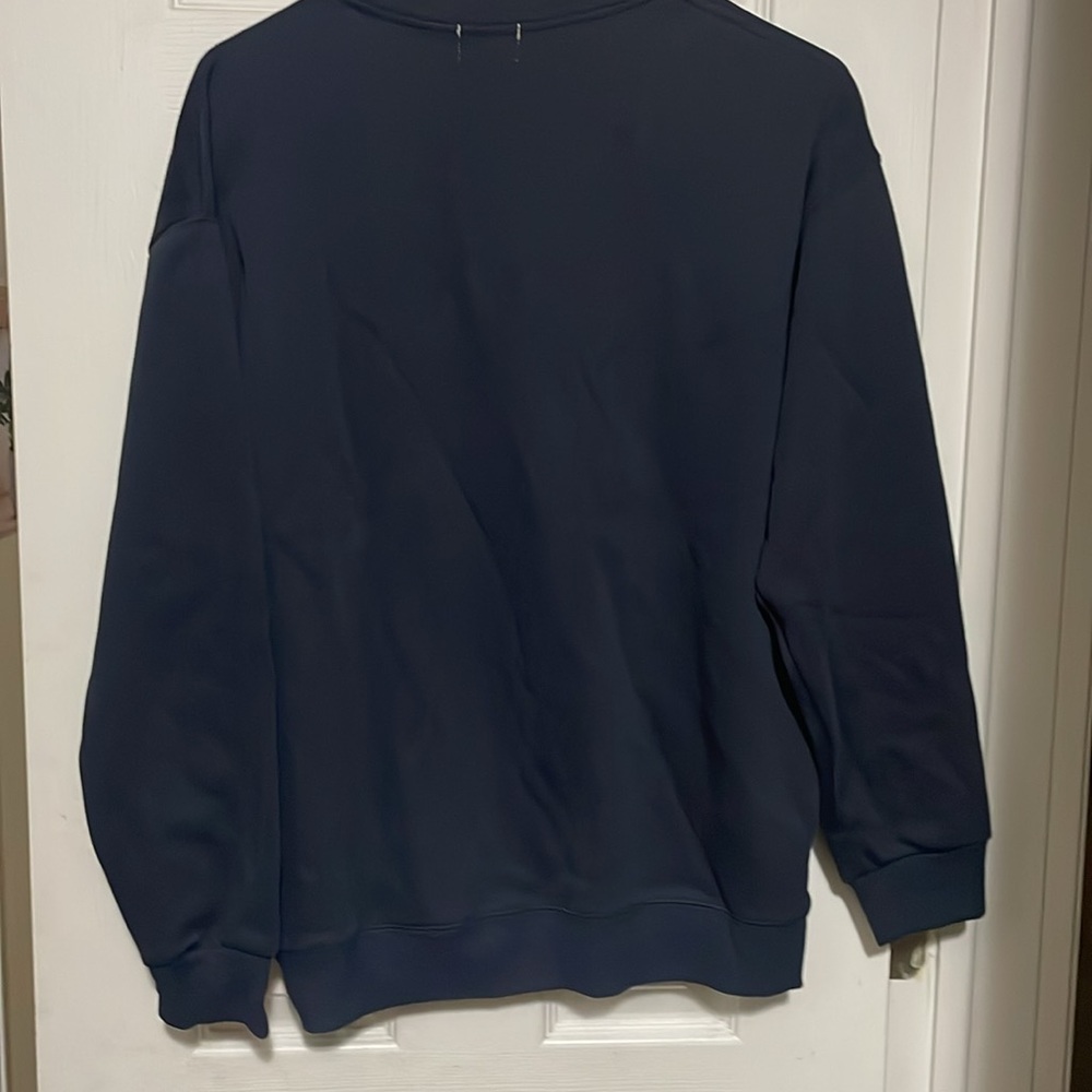 New cotton sweatshirt size small - Picture 2 of 3